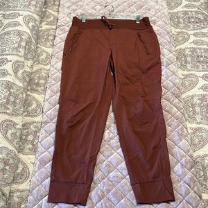 Athleta Trekkie jogger